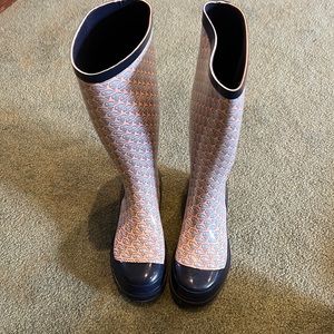Vineyard Vines boots
